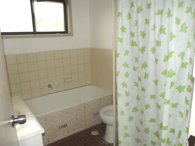 20 Hanna Avenue, Lurnea NSW 2170