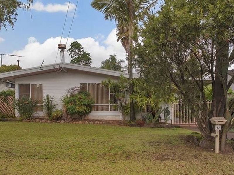 42 Waratah Avenue, Casula NSW 2170