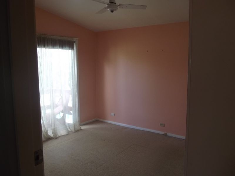 42 Waratah Avenue, Casula NSW 2170