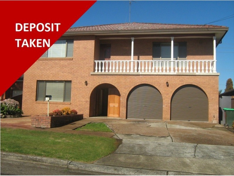 14 Ironbark Ave, Casula NSW 2170