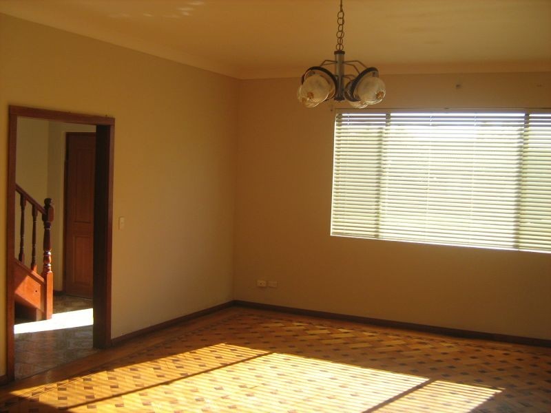 14 Ironbark Ave, Casula NSW 2170