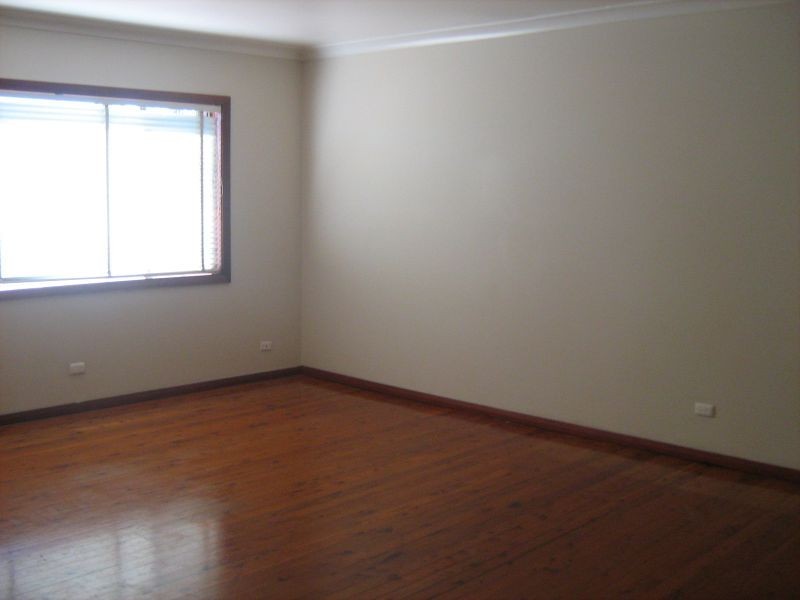 14 Ironbark Ave, Casula NSW 2170