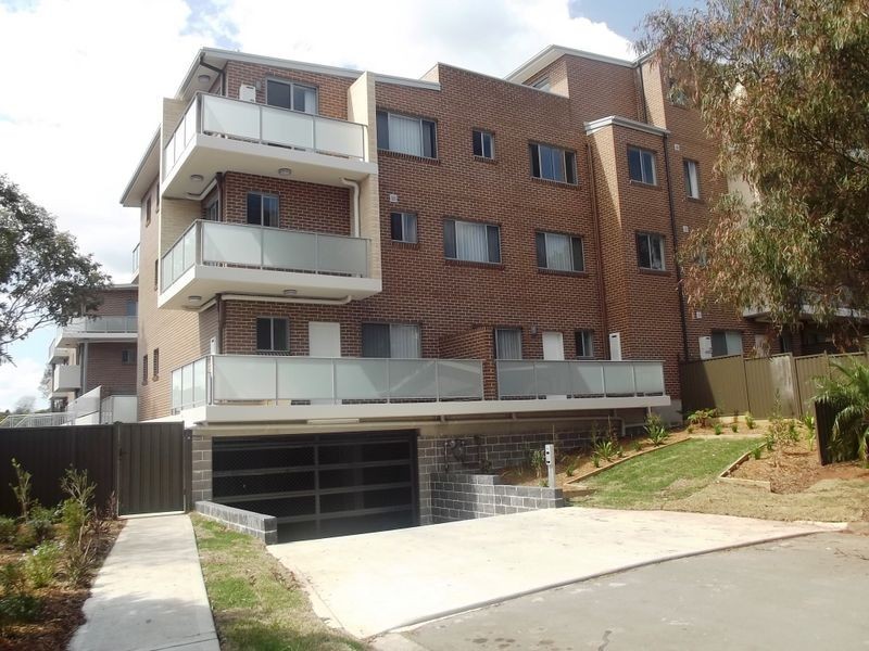 23/2 Kurrajong Road, Casula NSW 2170