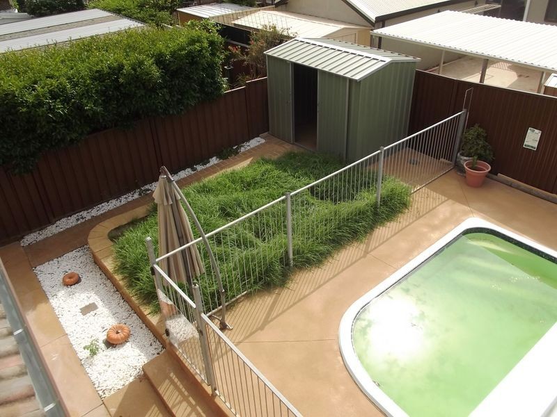 18 Simone Crescent, Casula NSW 2170