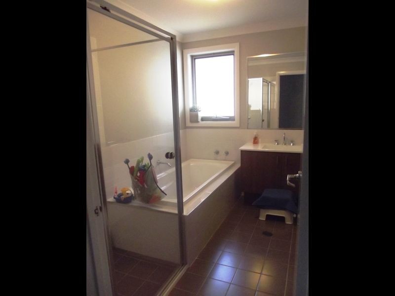 61 Eleanor Drive, Glenfield NSW 2167