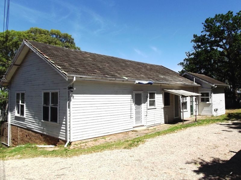 9 Dunmore Crescent, Casula NSW 2170