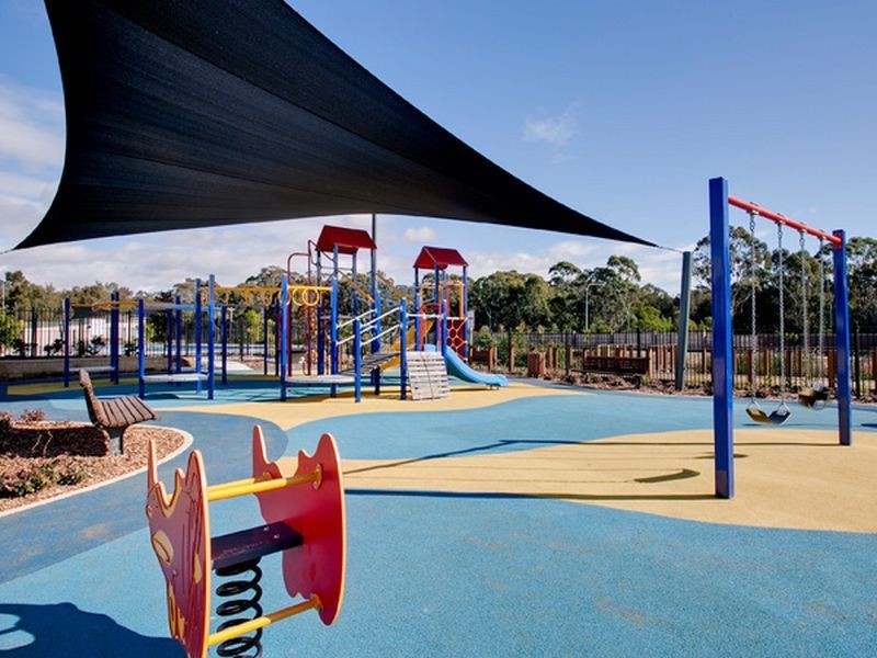 14 Callinan Cres, Denham Court NSW 2565