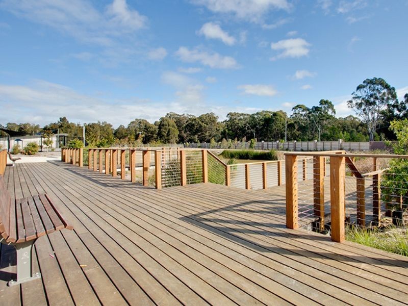 14 Callinan Cres, Denham Court NSW 2565