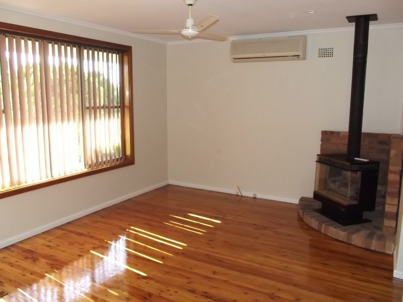 4 Kenny Avenue, Casula NSW 2170