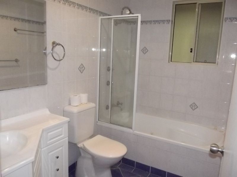 4 Kenny Avenue, Casula NSW 2170