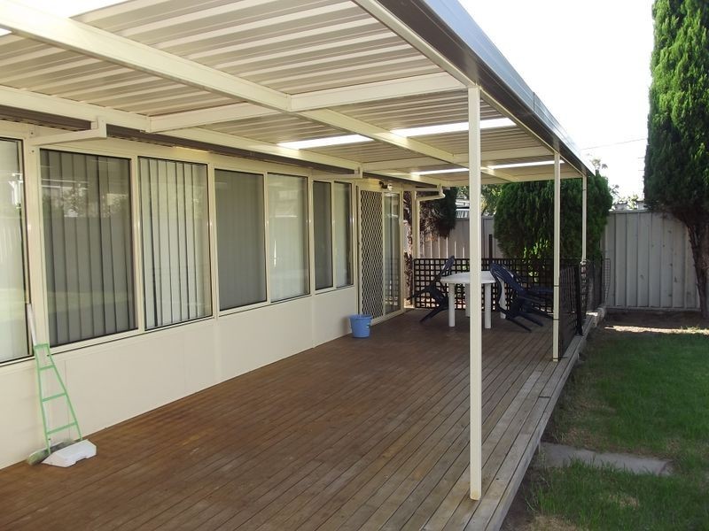 4 Kenny Avenue, Casula NSW 2170