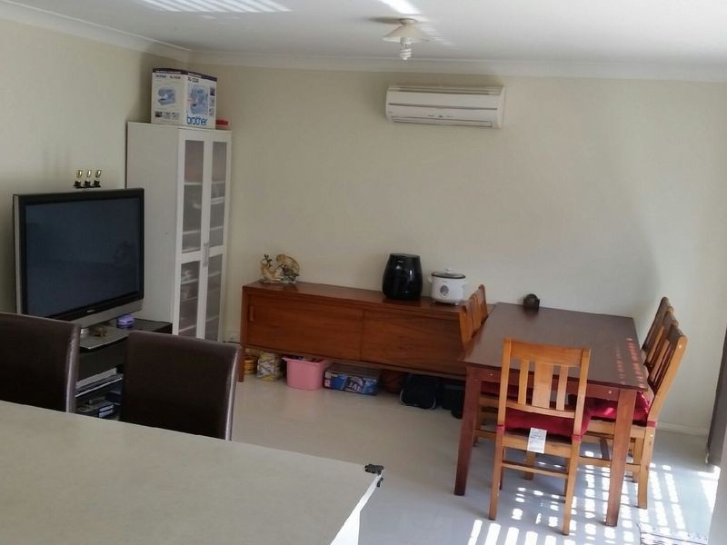 7 Mary Ann Drive, Glenfield NSW 2167