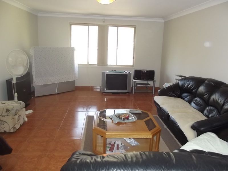 3 Melba Place, Casula NSW 2170