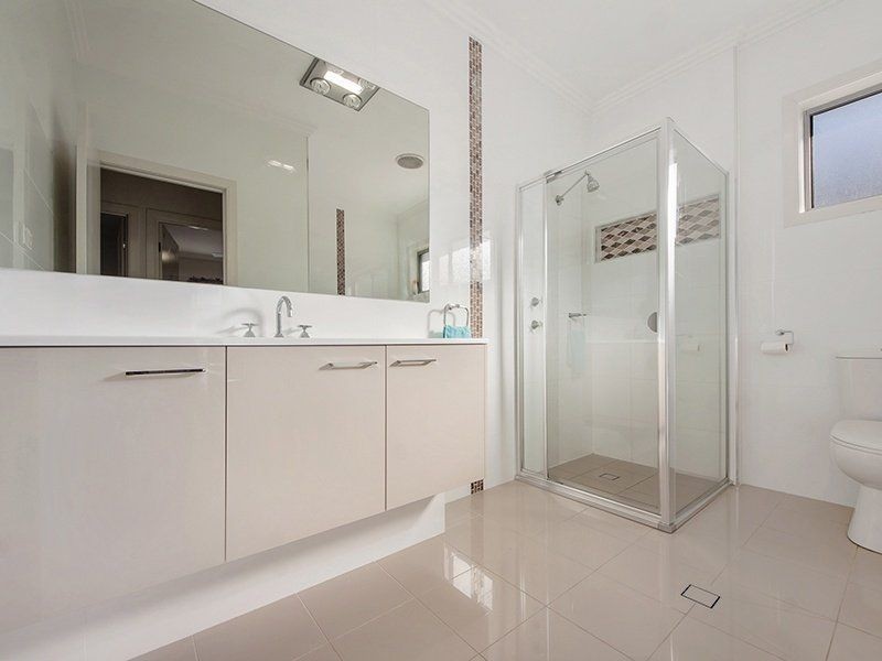 8 Lancaster Street, Gregory Hills NSW 2557