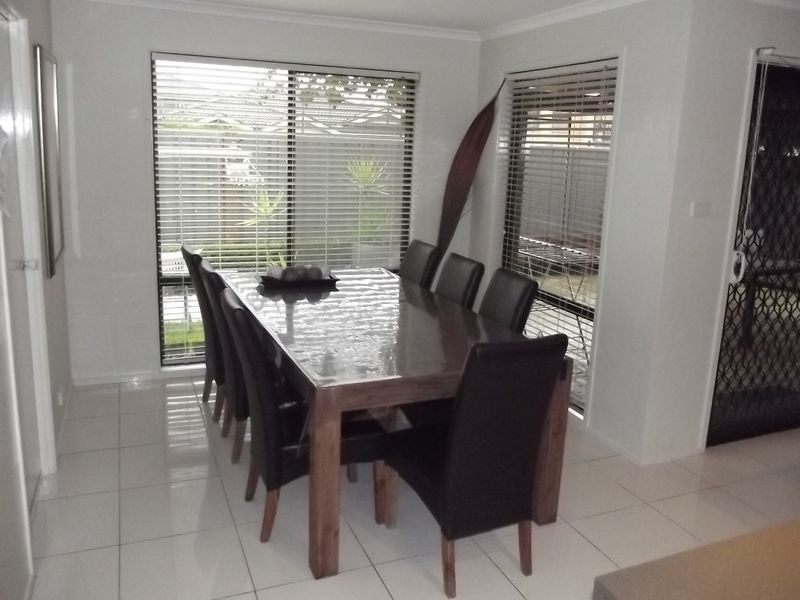 11 Moy Close, Prestons NSW 2170