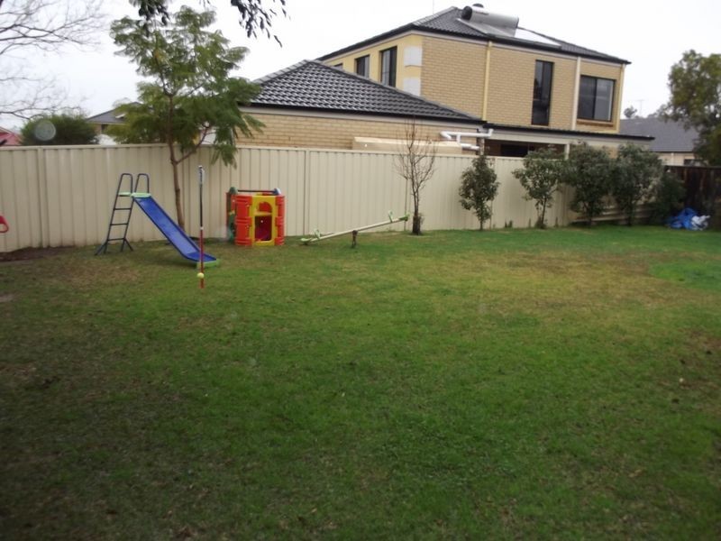 11 Moy Close, Prestons NSW 2170