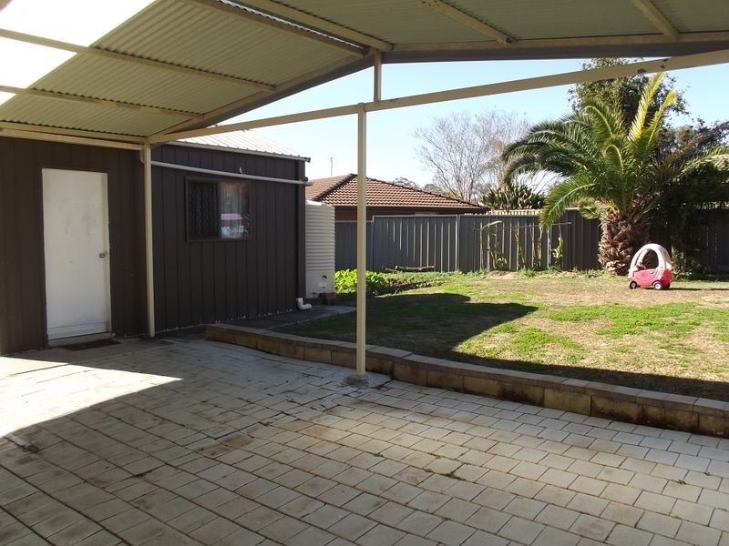 10 Flemington Close, Casula NSW 2170