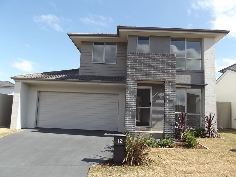 12 Britannia Drive, Glenfield NSW 2167