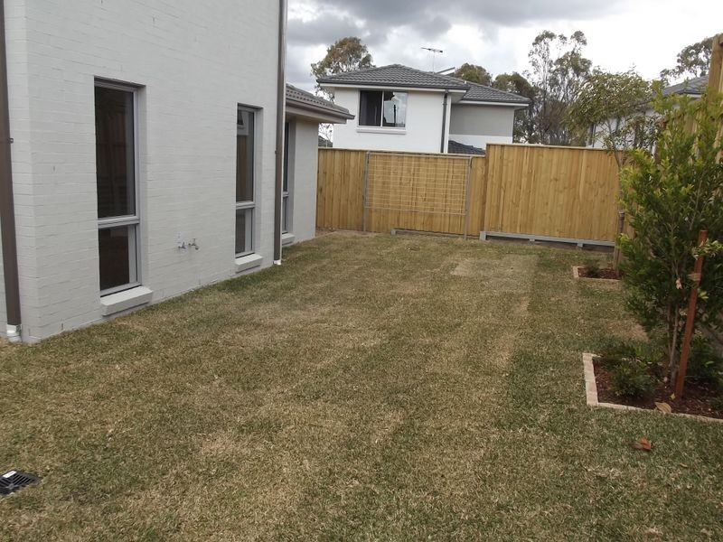 12 Britannia Drive, Glenfield NSW 2167