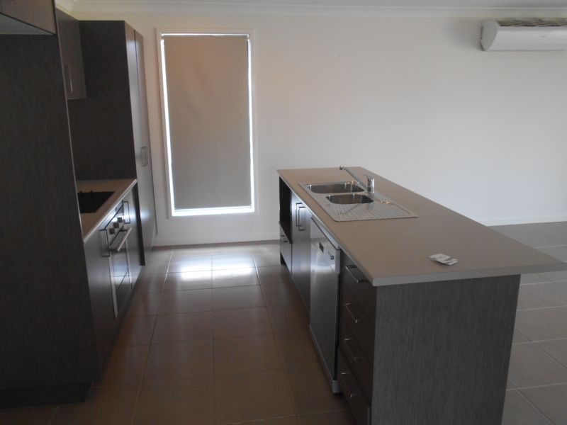 6 Ascot Drive, Currans Hill NSW 2567