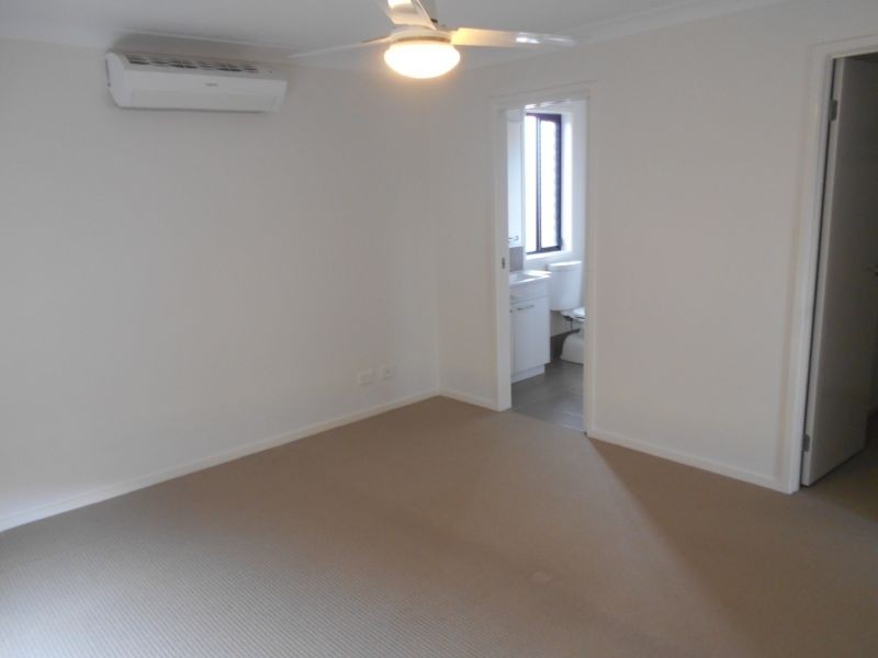 6 Ascot Drive, Currans Hill NSW 2567