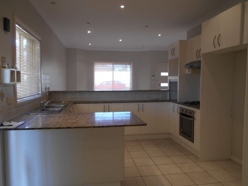 20 Domenico Close, West Hoxton NSW 2171