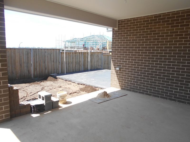 27 Palmer Terrace, Moorebank NSW 2170