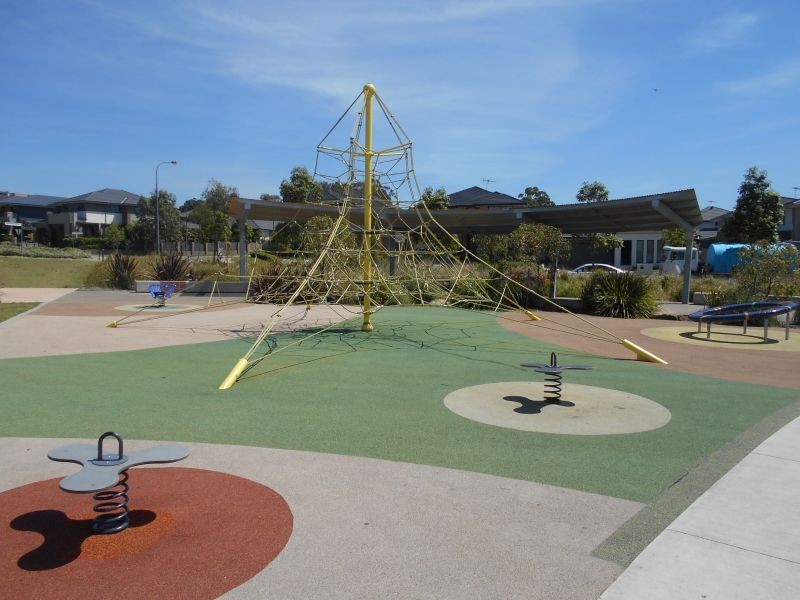 27 Palmer Terrace, Moorebank NSW 2170