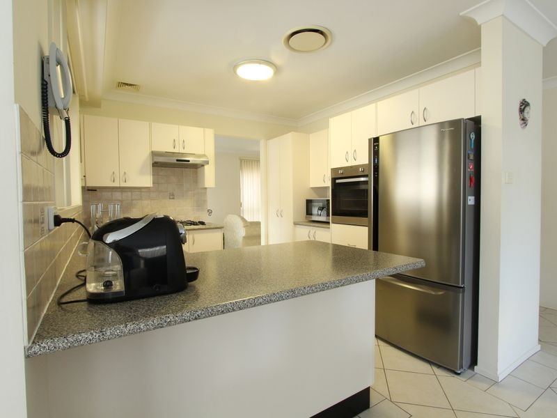 1 Vlatko Drive, West Hoxton NSW 2171