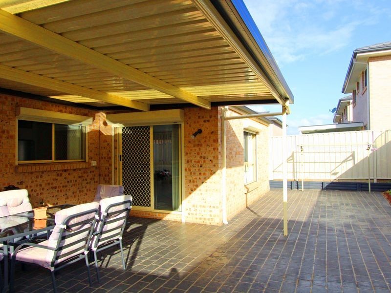 1 Vlatko Drive, West Hoxton NSW 2171