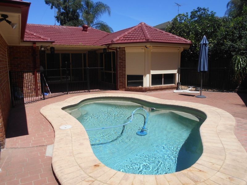 16 Kiora Court, Prestons NSW 2170