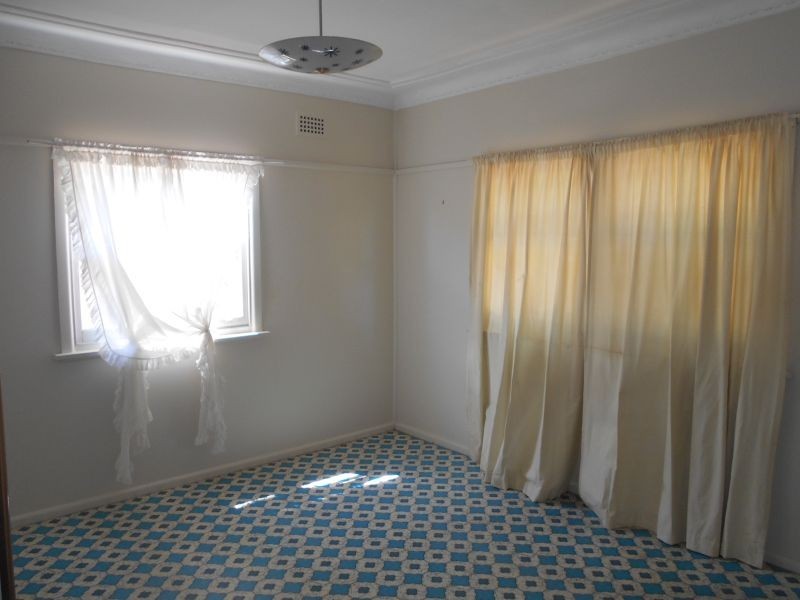 31 Carnation Avenue, Casula NSW 2170