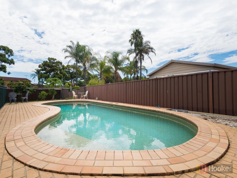 23 Carbine Close, Casula NSW 2170