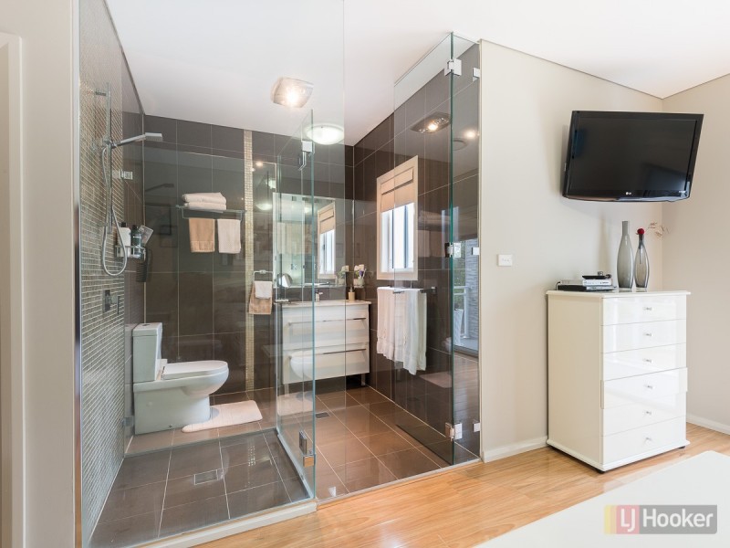 5 Balgownie Road, Prestons NSW 2170