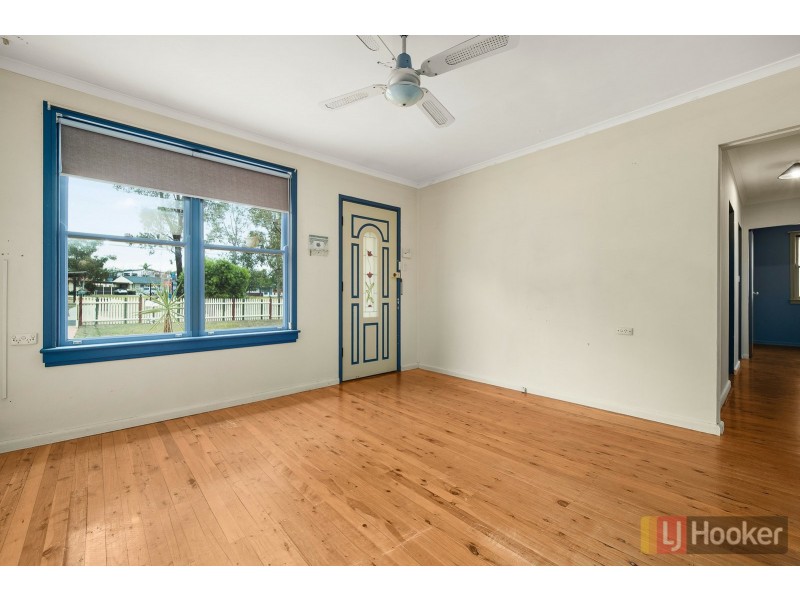 15 O’Neile Crescent, Lurnea NSW 2170