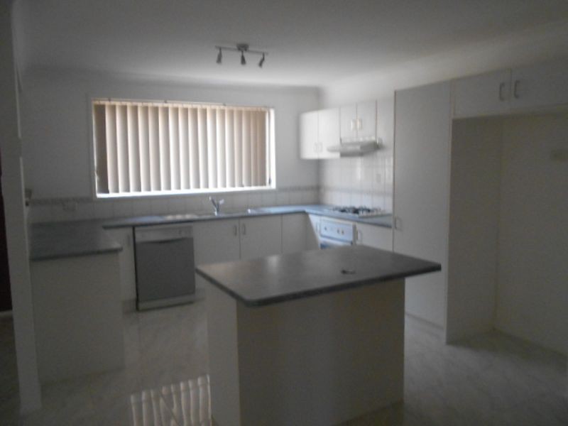 139 Kendall Drive, Casula NSW 2170