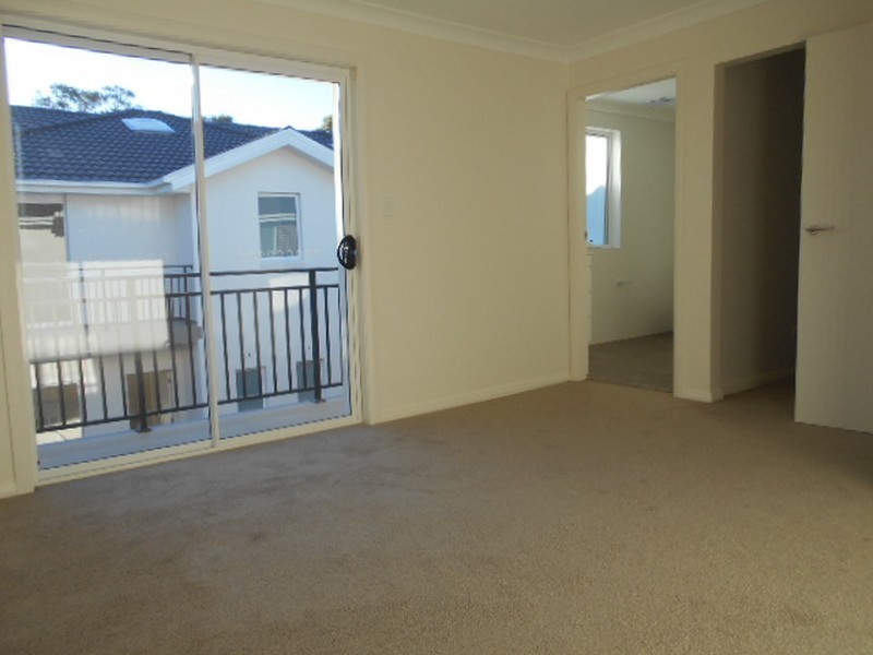 32/10 Old Glenfield Road, Casula NSW 2170