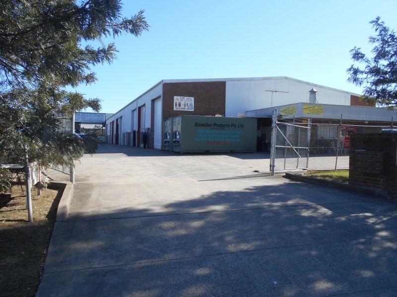 2/13 Kerr Road, Ingleburn NSW 2565