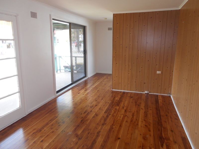 3 Hilda Ave, Casula NSW 2170