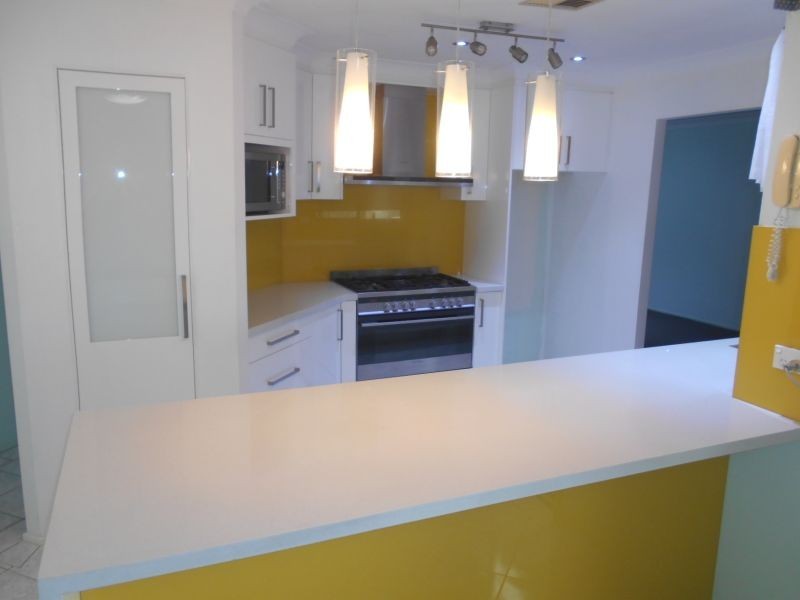 27 Solander Ave, West Hoxton NSW 2171