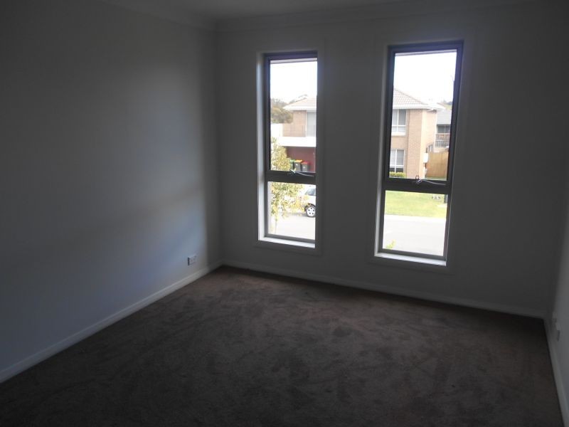 77 Hemsworth Avenue, Middleton Grange NSW 2171