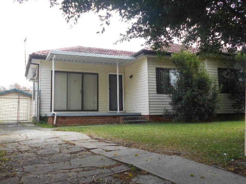 66 Hawkesburry Road, Fairfield West NSW 2165