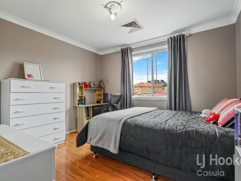 34 Kitson Way, Casula NSW 2170