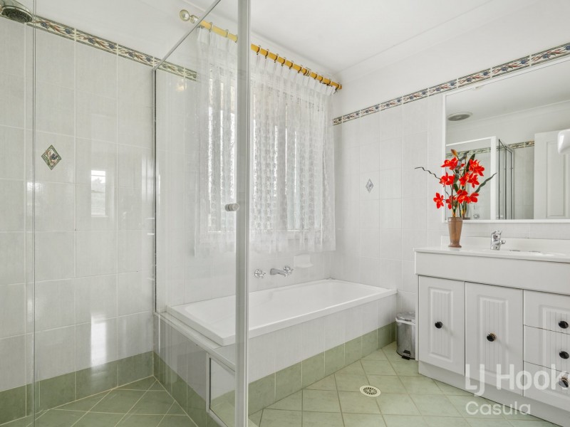 34 Kitson Way, Casula NSW 2170