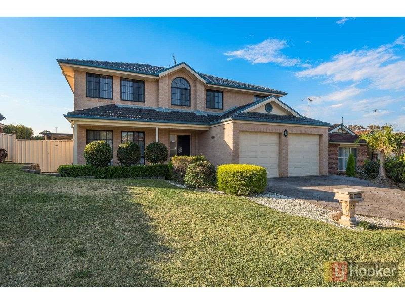 62 Ironside Avenue, St Helens Park NSW 2560