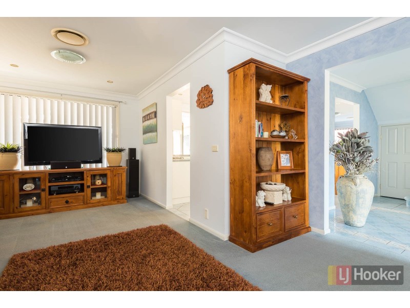 62 Ironside Avenue, St Helens Park NSW 2560