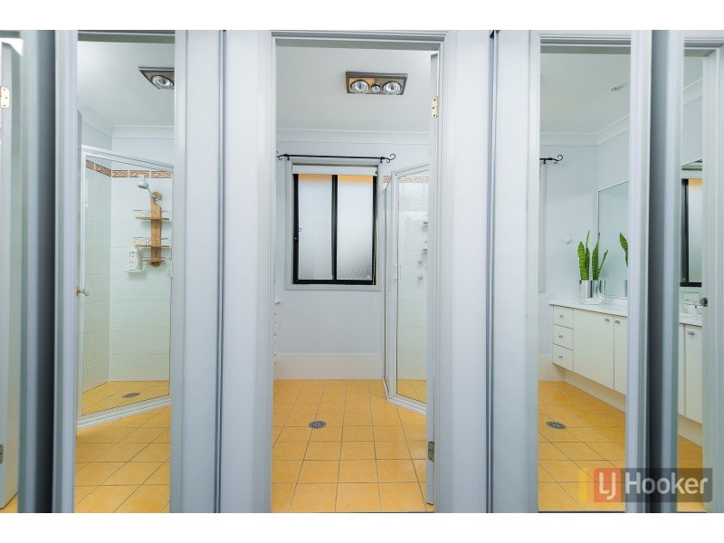 62 Ironside Avenue, St Helens Park NSW 2560