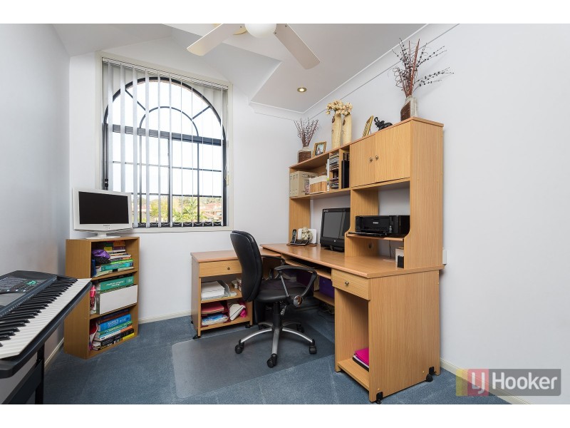 62 Ironside Avenue, St Helens Park NSW 2560