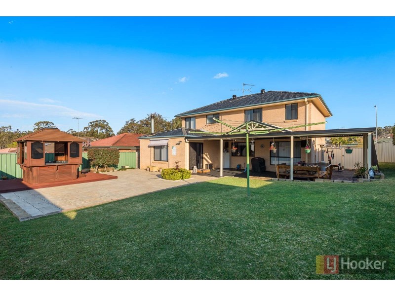 62 Ironside Avenue, St Helens Park NSW 2560