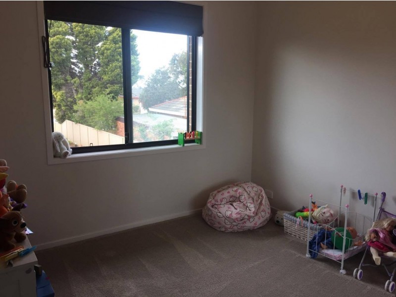 15B Canberra Avenue, Casula NSW 2170